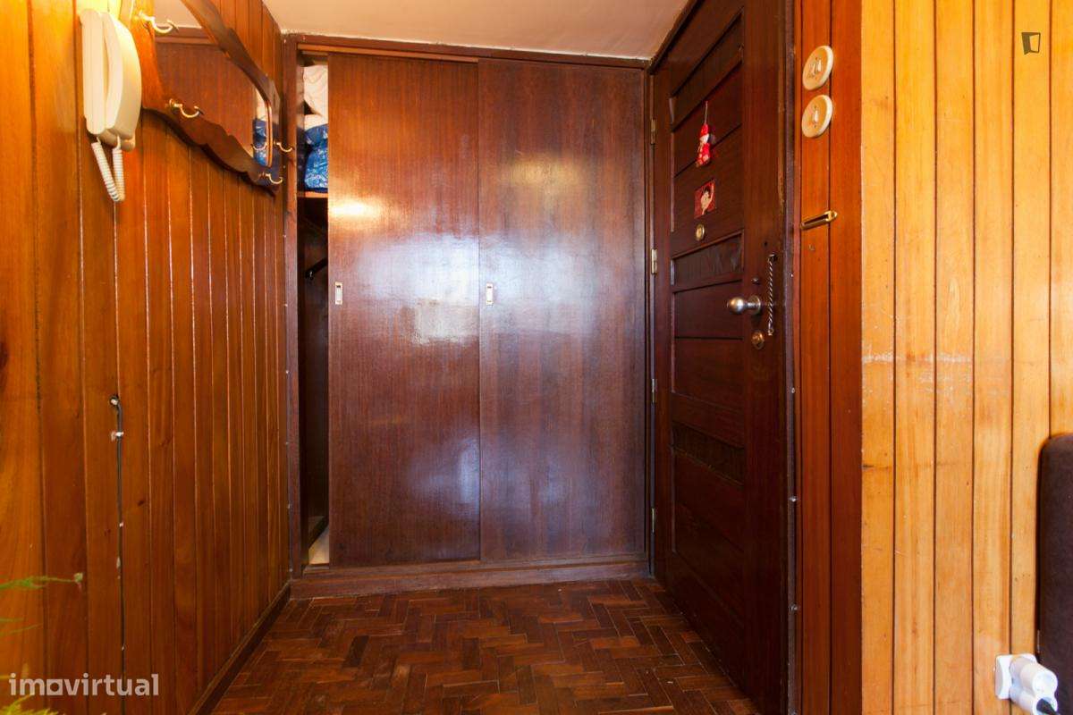 Apartamento com 1 quartos - localizado em Santo Ildefonso Porto - Grande imagem: 2/9