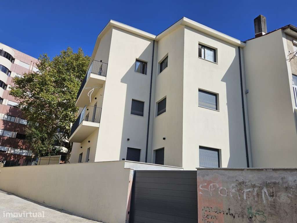 Apartamento T3 Totalmente Renovado - Centro de Braga-23