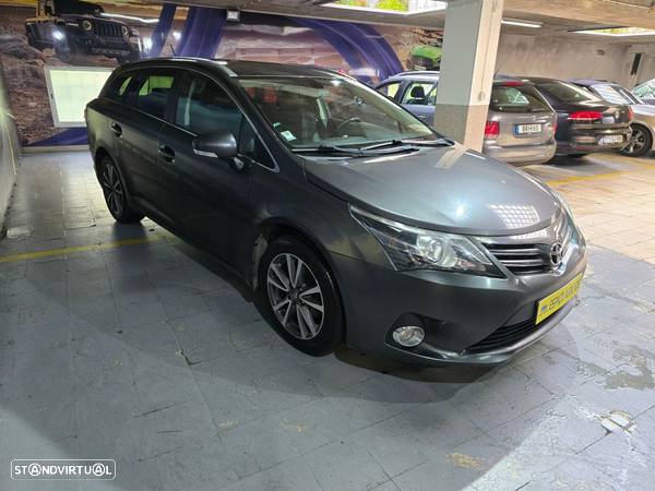 Toyota Avensis SW - 3