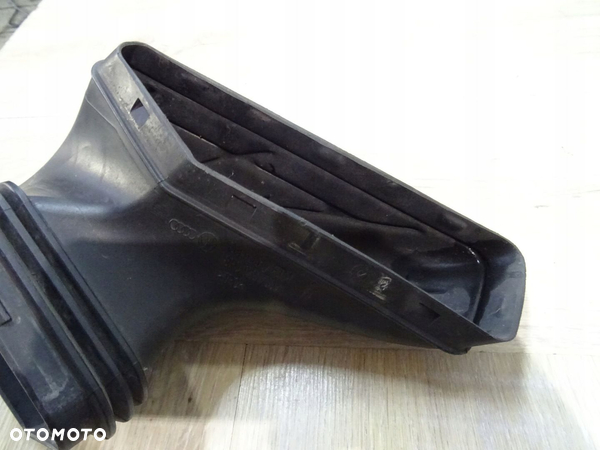 Kierownica Powietrza Audi A4 A5 Q5 8R0129739A - 5