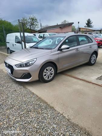 Hyundai I30 1.4 100CP 5DR M/T Classic - 17