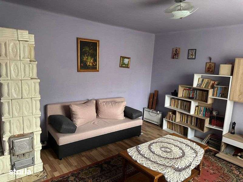 Casa de vanzare in comuna Vadastra plus teren agricol, judetul Olt - Imagine principală: 5/8