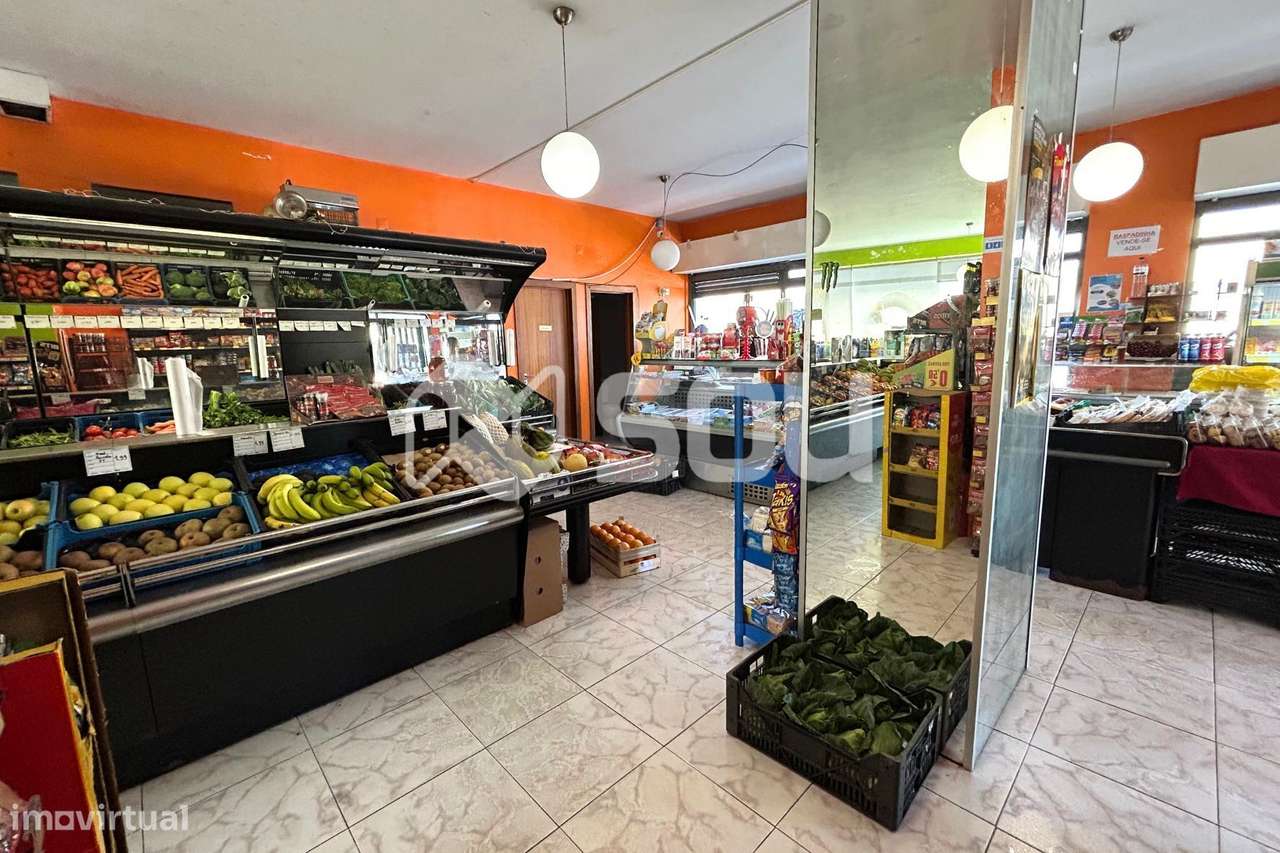 Trespasse de Mercearia na Senhora da Hora - Grande imagem: 5/8