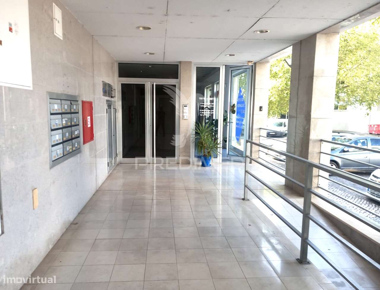 Escritório – Urbanização dos Plátanos, Abrantes. - Grande imagem: 2/17