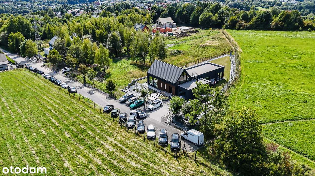 Nowoczesna willa w Bielsku-Białej - widok i lokalizacja za 1 mln $-9
