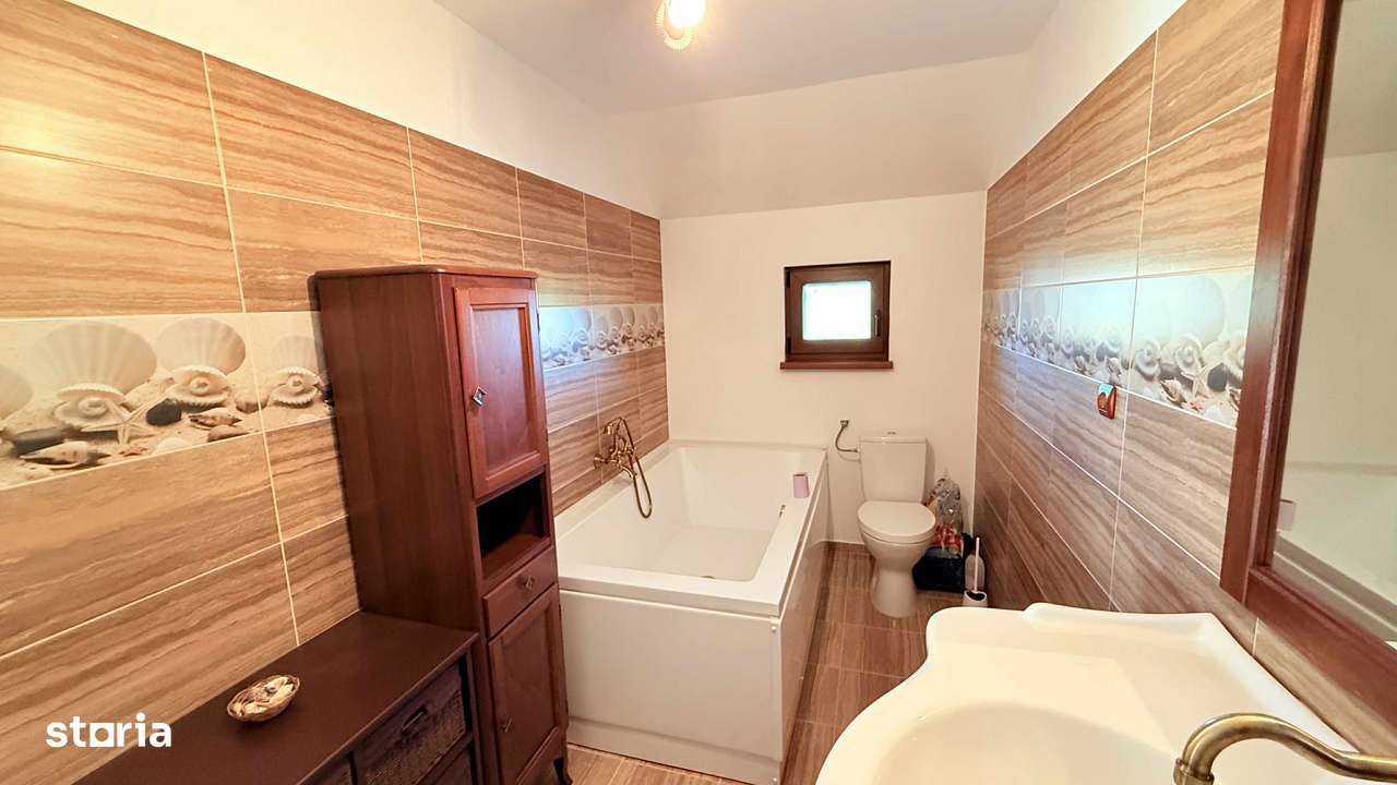 Casa de vanzare cu 4 camere, 4 bai, teren 1540mp - Sangeorgiu de Mures-8