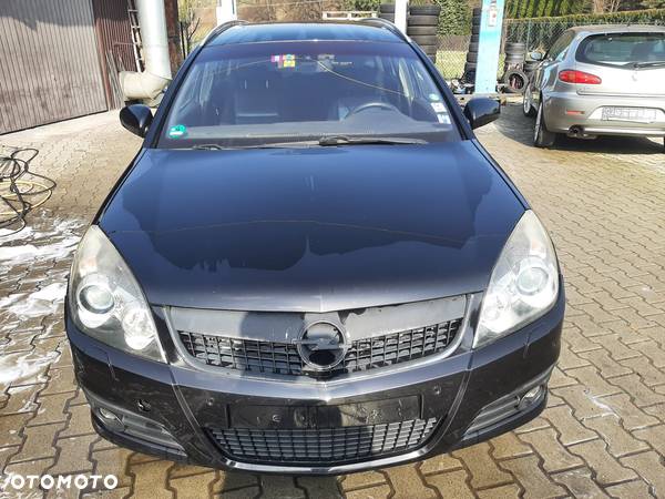 Opel Vectra 3.0 CDTI Cosmo - 2