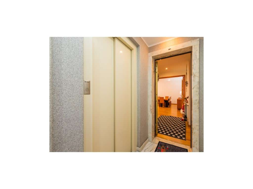 Excelente Apartamento T3 com 2 Lugares de estacionamento em Campina...-35