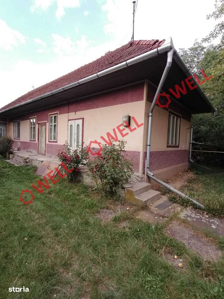Casă familială de vânzare în Covasna, pe strada Ștefan cel Mare! - Imagine principală: 5/17