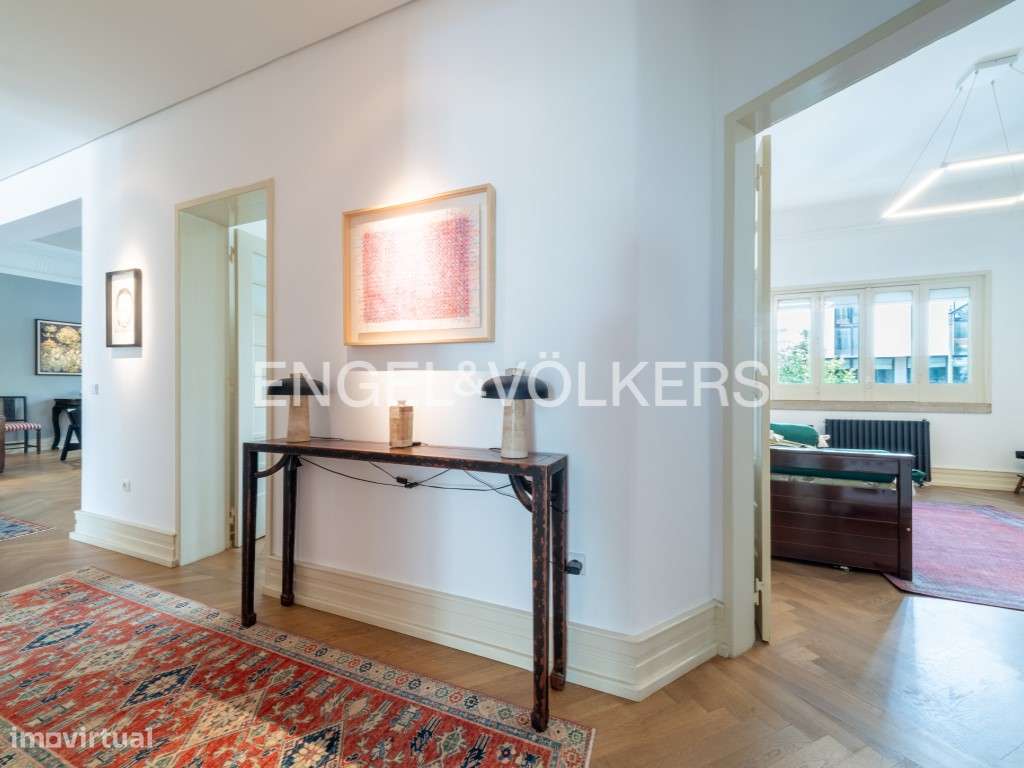 Apartamento T3+1 com Terraço Ajardinado na Avenida da Liberdade-22