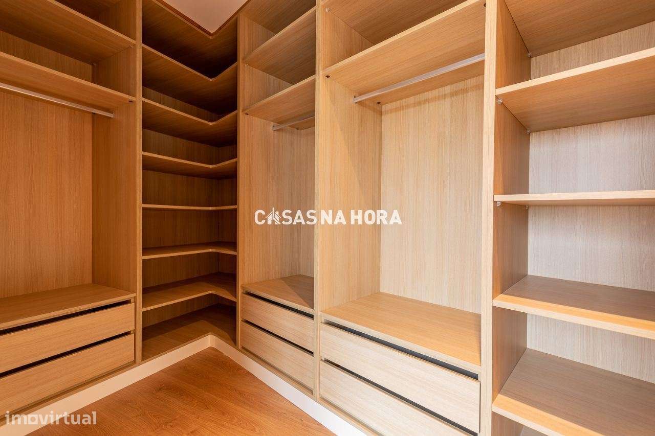 Moradia T4 no Belas Clube de Campo-19