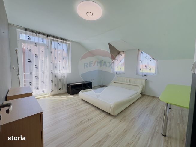 Casă cu 5 camere de vânzare Cartier Orizont 2 Paleu zona Metropolitana-13