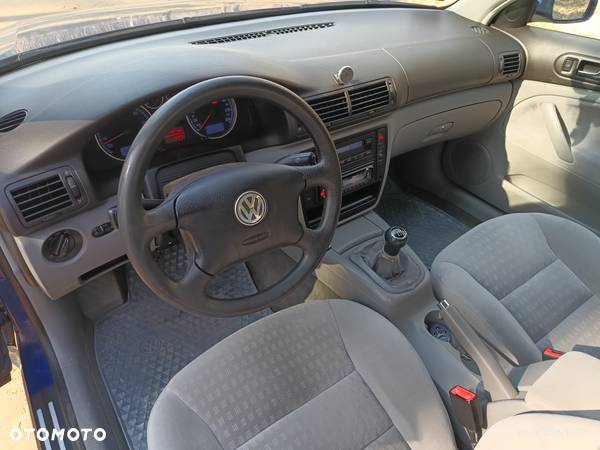 Volkswagen Passat 2.0 Highline - 8