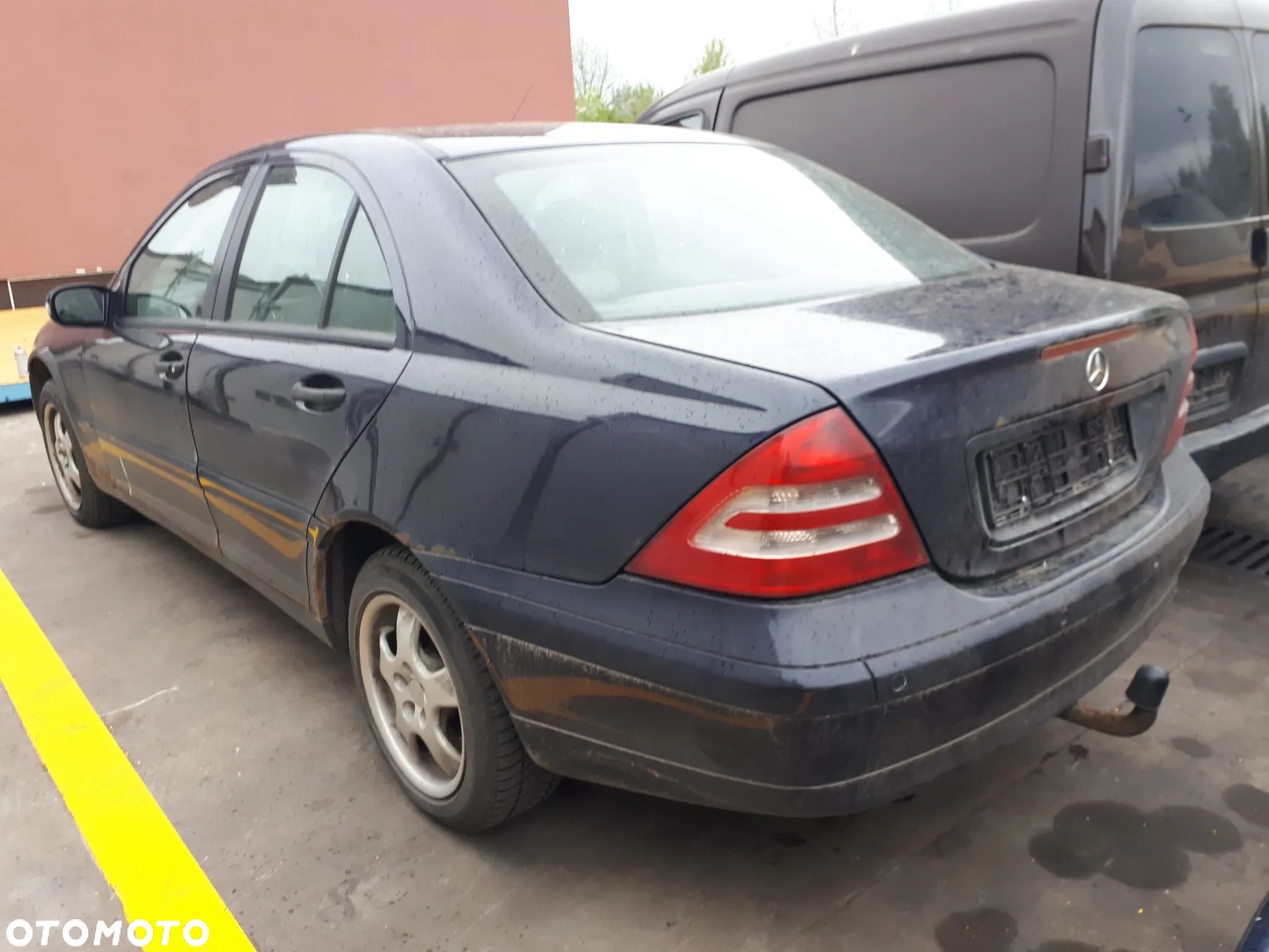 MERCEDES W203 00-04 ZDERZAK TYŁ TYLNY 359 - 1