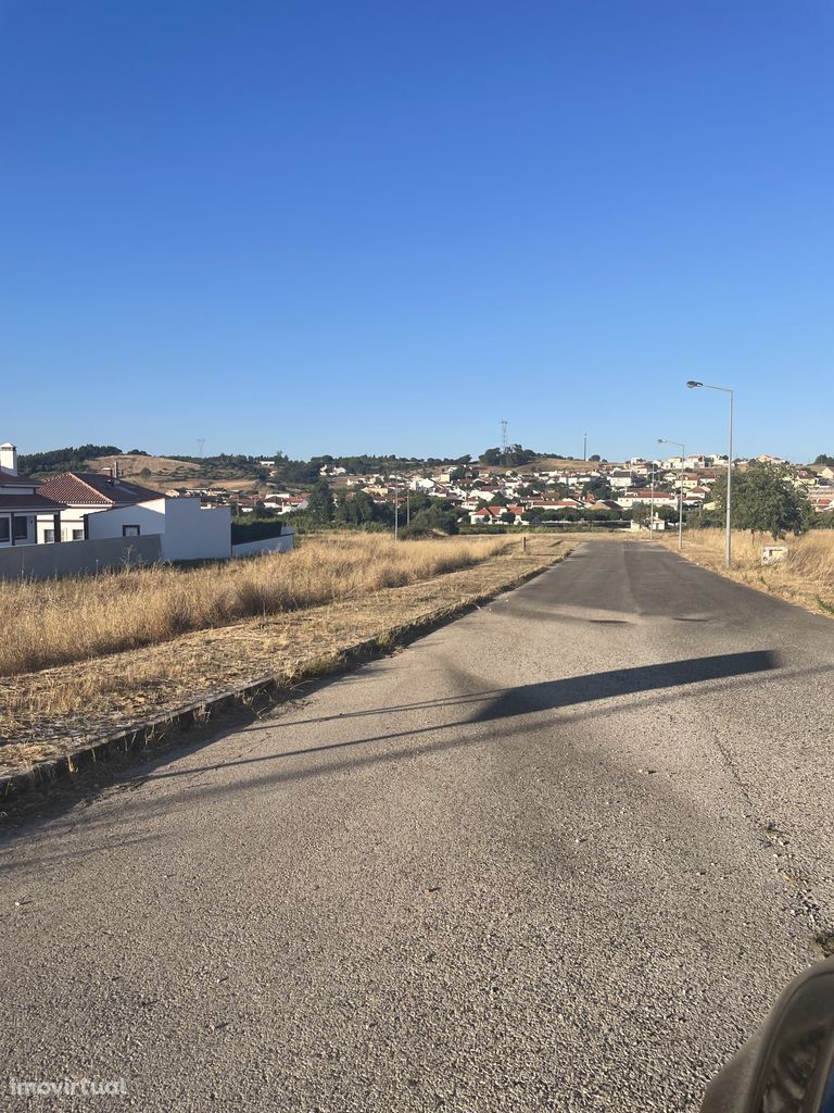 Terreno urbano para construção de moradia isolada - LOTE 20