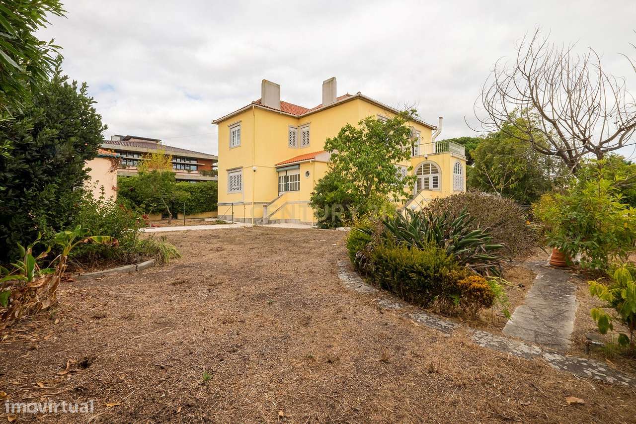 Fantástica Moradia no Restelo - Belém-26