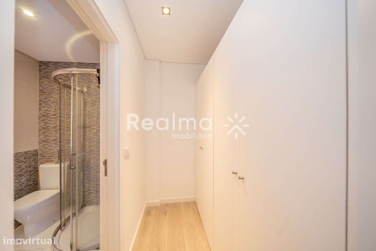 Apartamento T2 Renovado - S.José de S.Lazaro-28