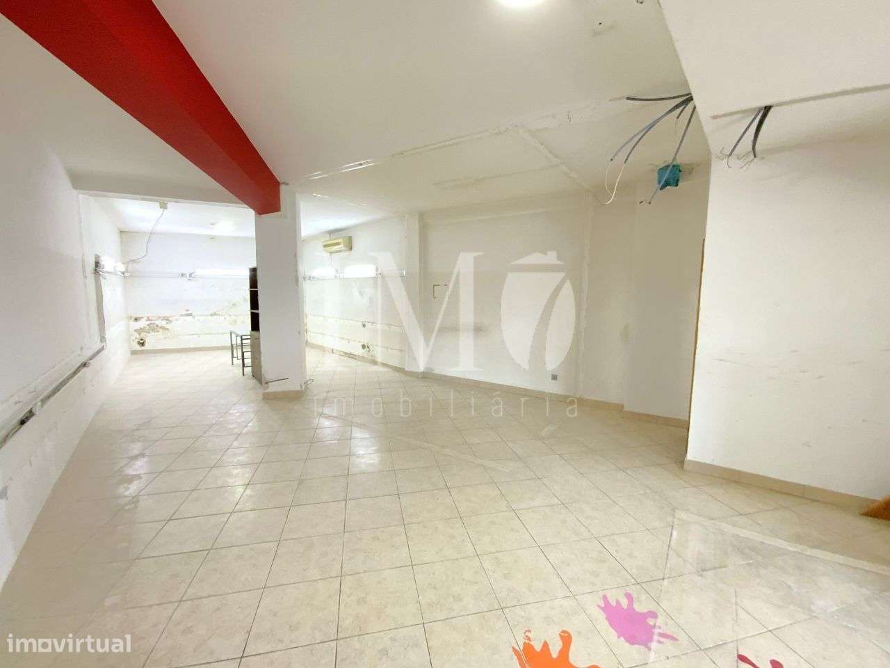 Loja com 100m2 junto à Praça do Comércio - Amares, Braga - Grande imagem: 4/11