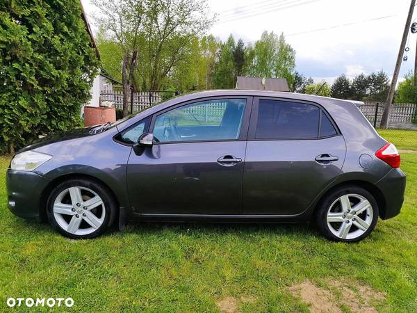 Toyota Auris 1.6 Club - 2