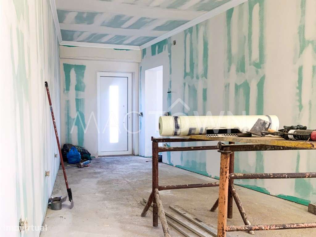 Viva com Conforto e Vista Serra - Moradia Nova na Zibreira-13