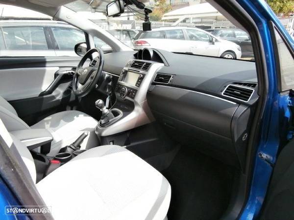 Toyota Verso 1.6 D-4D 7L S&S Executive - 35