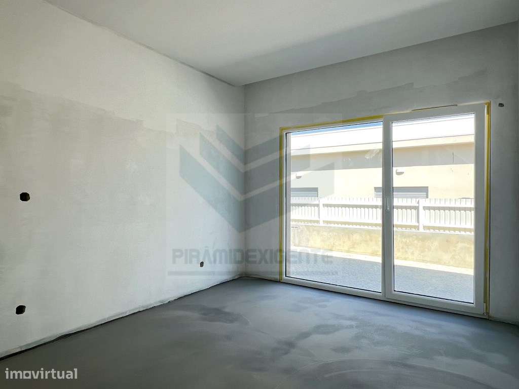 Moradia Isolada, Final Construção, Garagem - Pinhal General-15