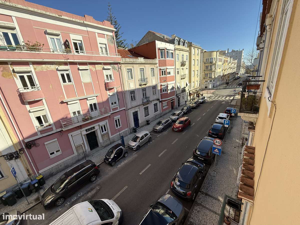 Oportunidade  DUPLEX T3 + 2  Campo Ourique - Grande imagem: 4/38