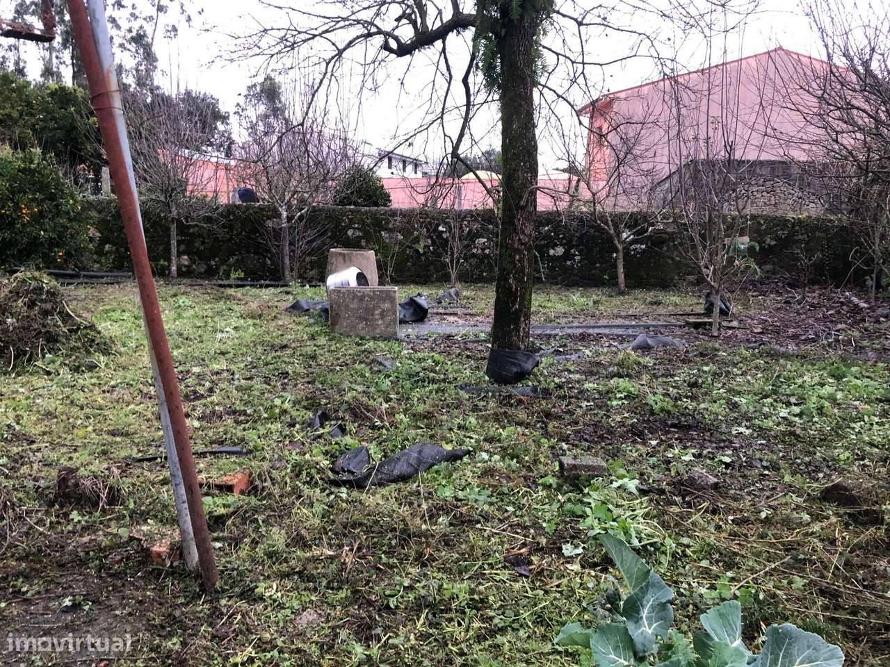 Moradia T3 geminada com quintal em Argivai_Póvoa de Varzim-5