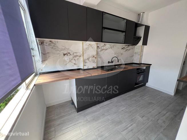 Apartamento T1 com 60 m² em Vialonga-0