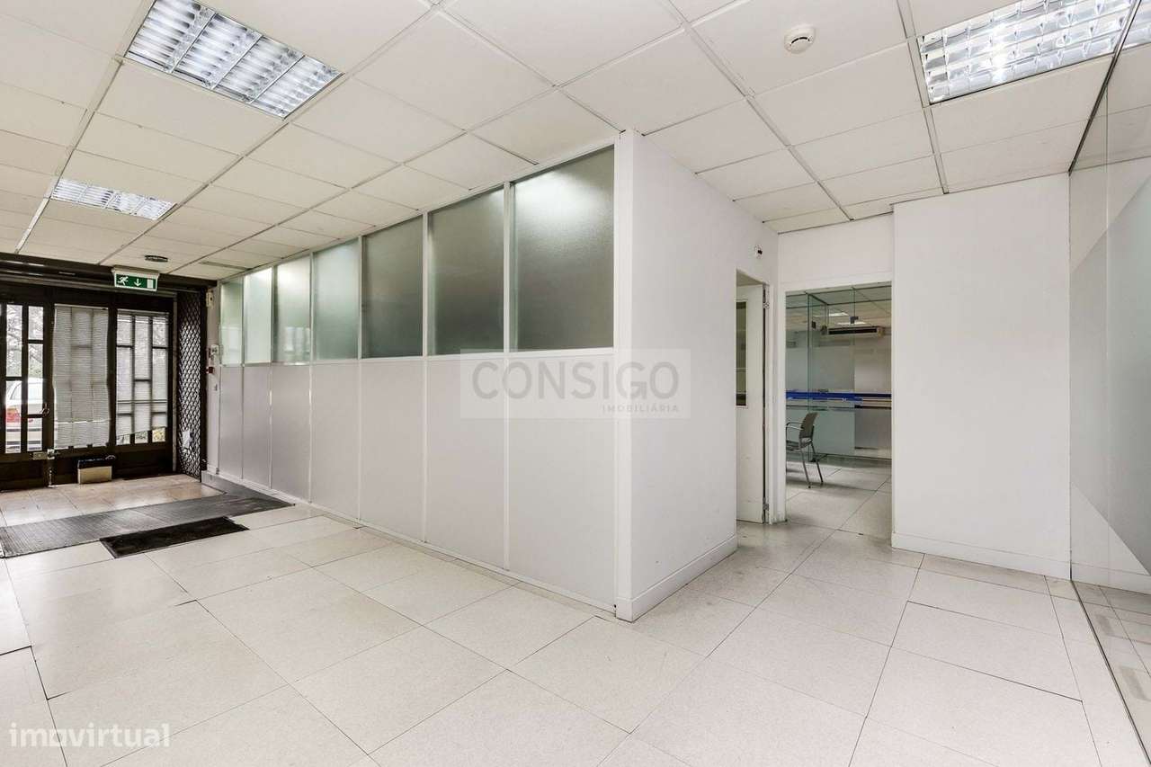 Espaço Comercial Moderno em Algés-11