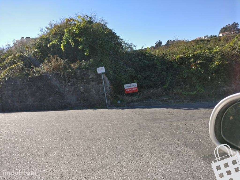 Casa Para Restauro, Figueiras, Lousada-17