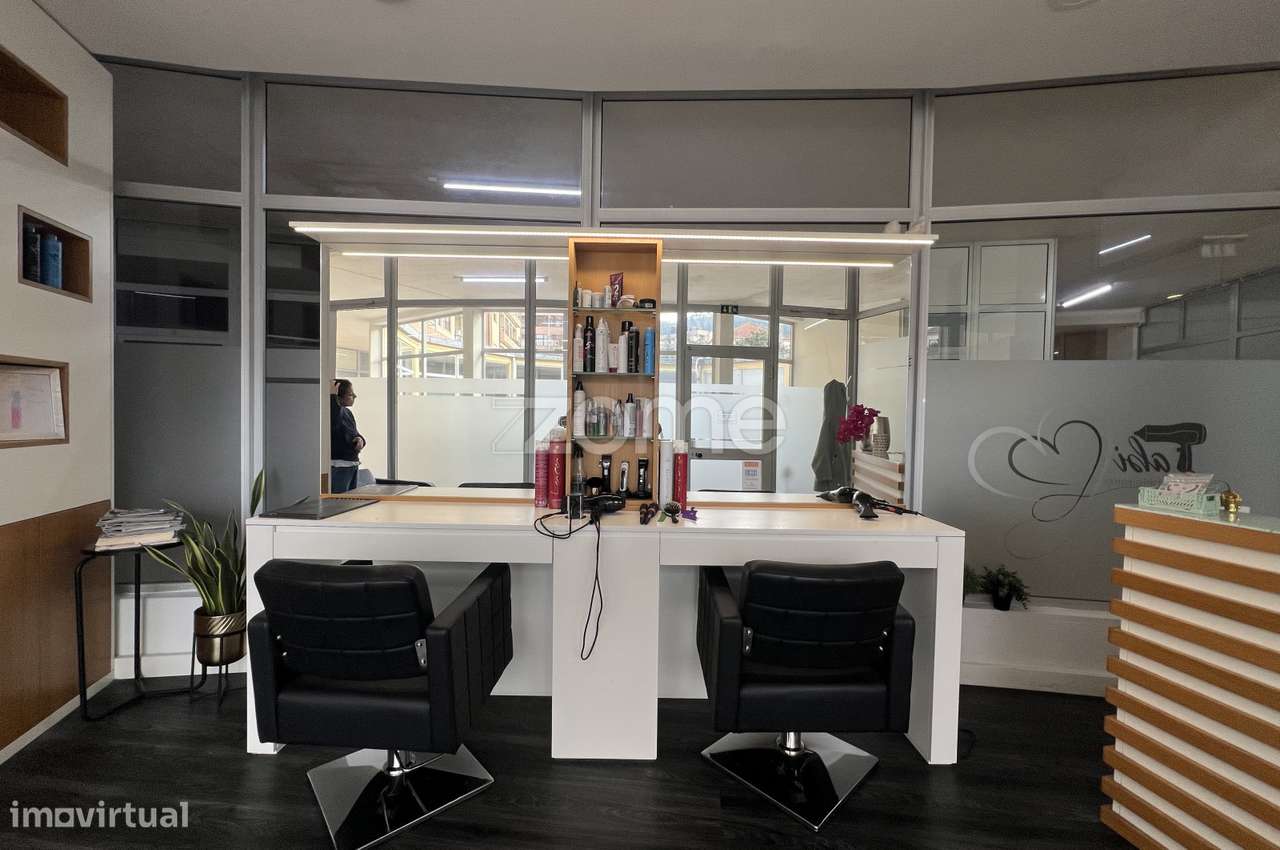Loja na Galeria Comercial Bairro do Jardim, Viana do Castelo - Grande imagem: 5/32