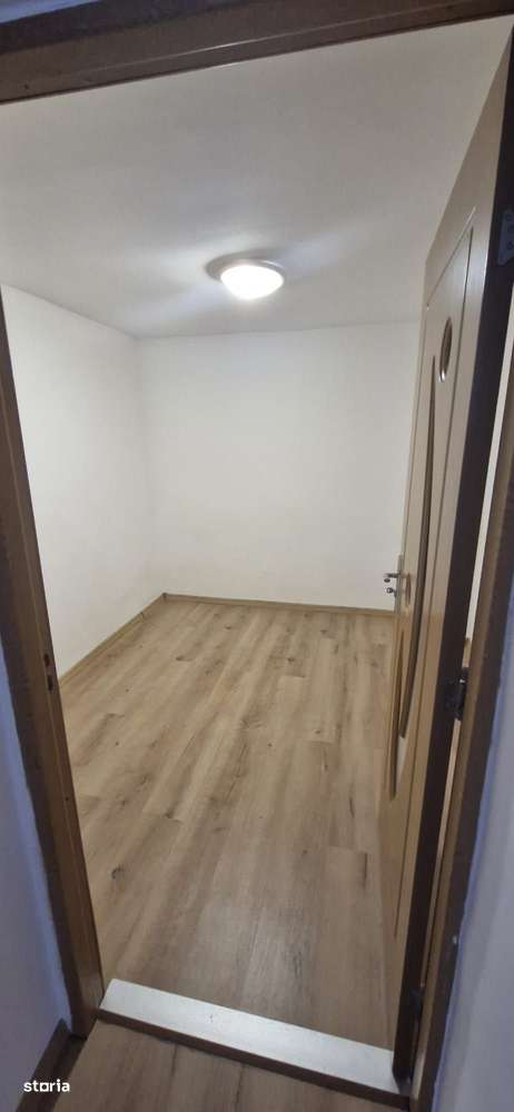 Casa in Rahova la pret de apartament - Imagine principală: 5/8