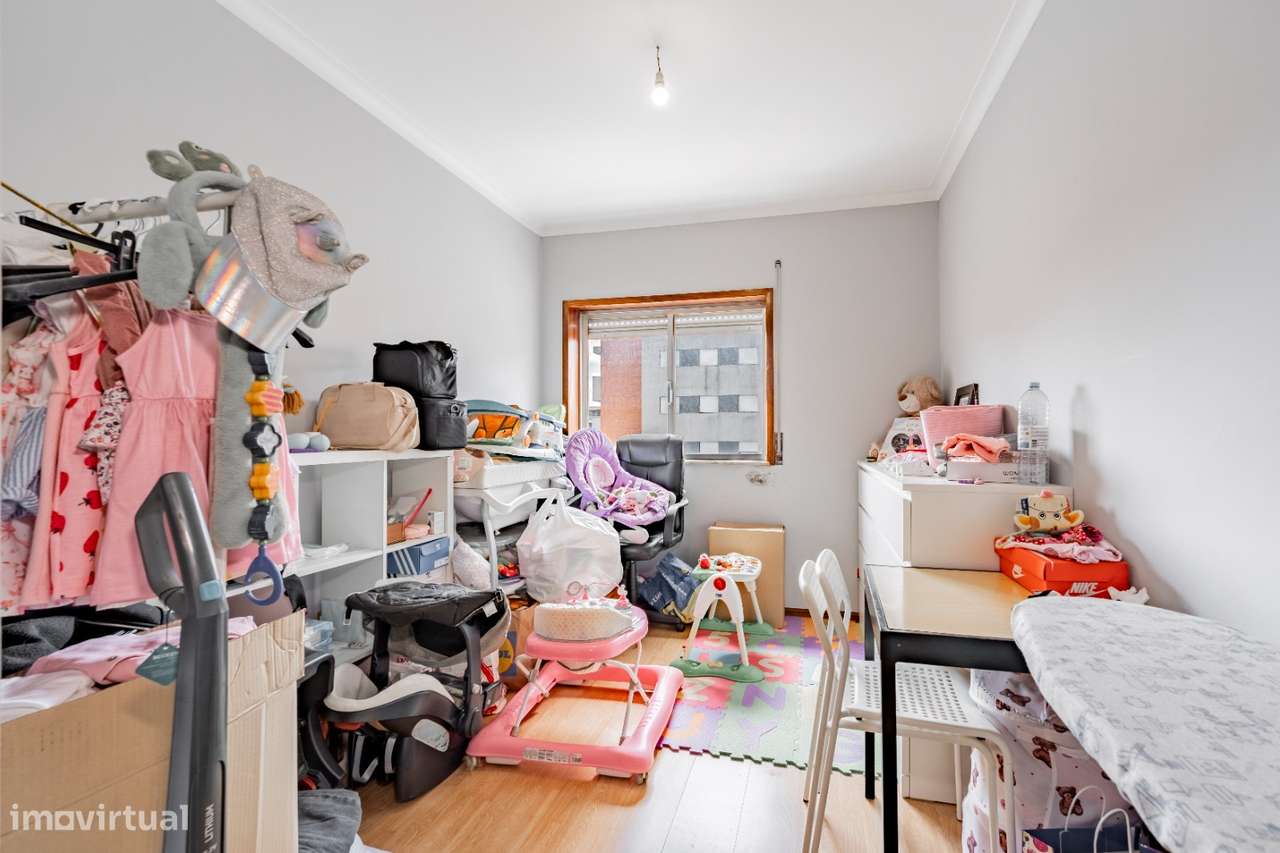 Apartamento T3 com garagem fechada e sótão – Rua do Cruzeiro, Braga-21