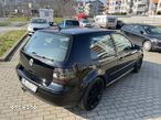 Volkswagen Golf - 3