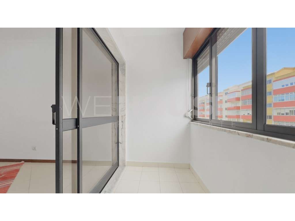 Apartamento T2 com Excelente Área e Vista Desafogada para Monsanto ...-6