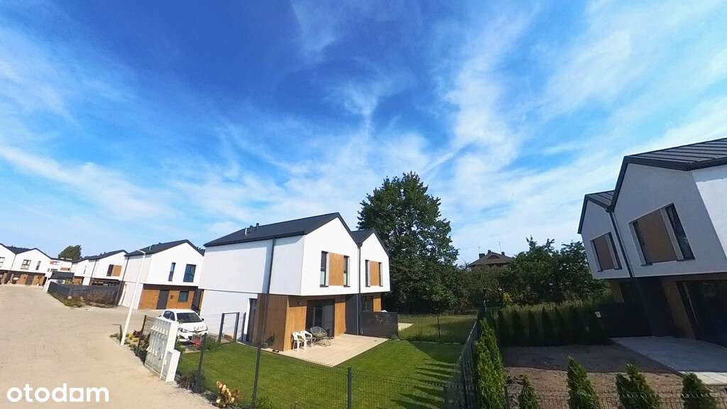 Energooszczędny dom z garażem. Okolice Portu Łódź.-13