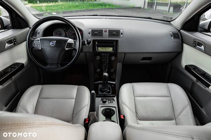 Volvo V50 2.0D - 34