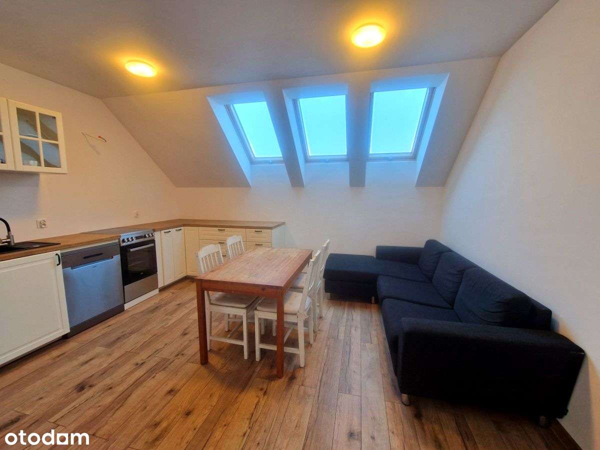 Wyjątkowe mieszkanie z poddaszem do aranżacji.-3