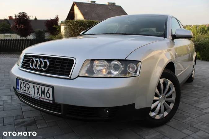 Audi A4 2.0 - 18