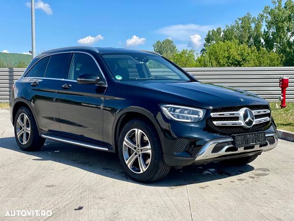 Mercedes-Benz GLC 300 d 4Matic 9G-TRONIC - 1