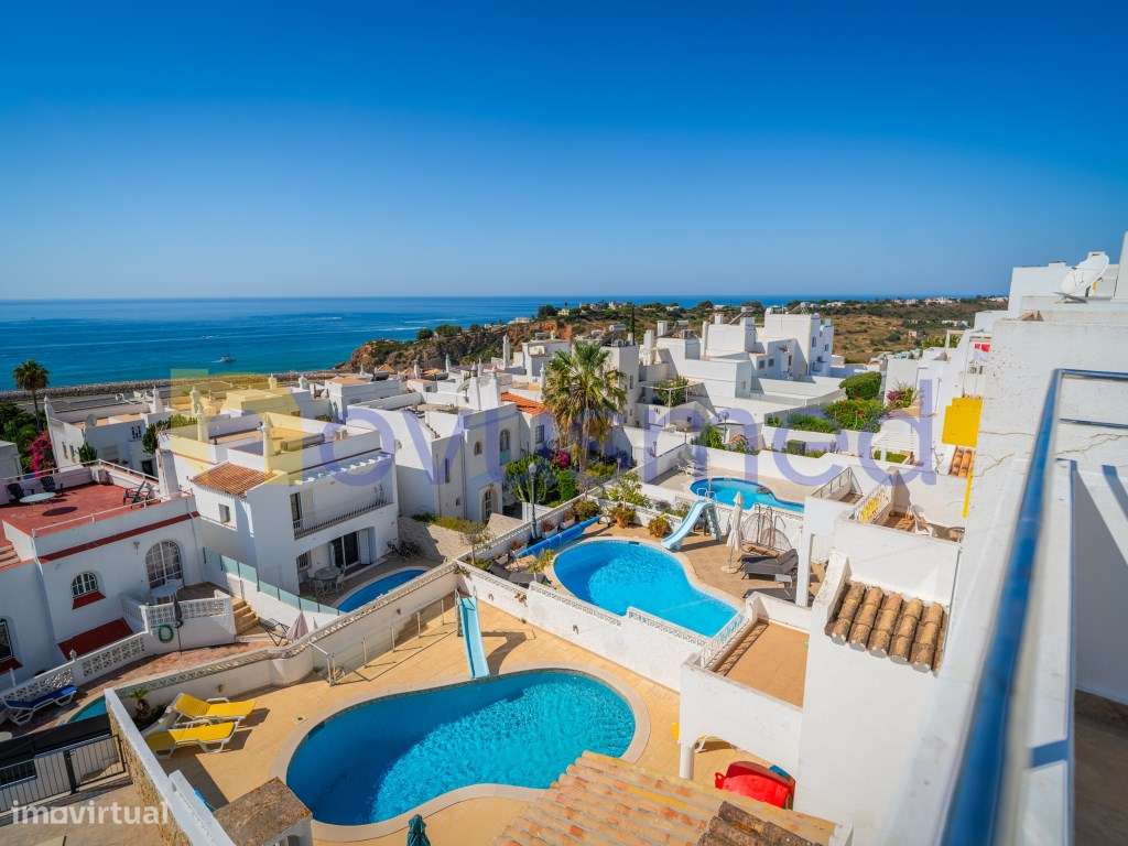 Moradia renovada com piscina e vistas panorâmicas sobre Albufeira e...-53