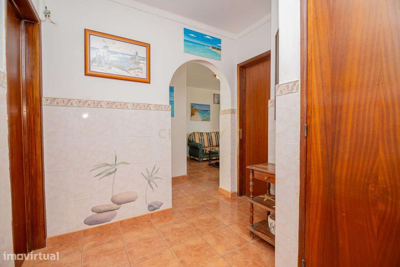 NÃO PERCA ESTA GRANDE OPORTUNIDADE! APARTAMENTO T2 COM GRANDES ÁREAS E - Grande imagem: 3/31