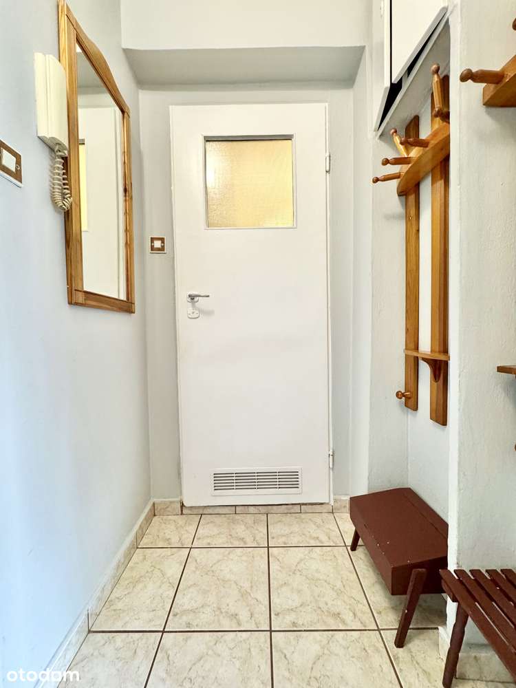 Przestronna kawalerka z oddzielną kuchnią do własnej aranżacji-5