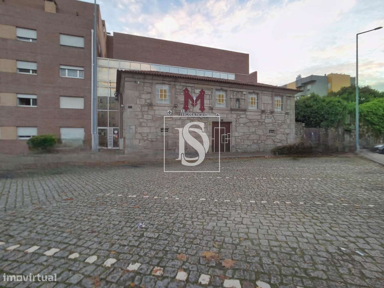 Trespasse de Restaurante no centro de Gondomar.-32