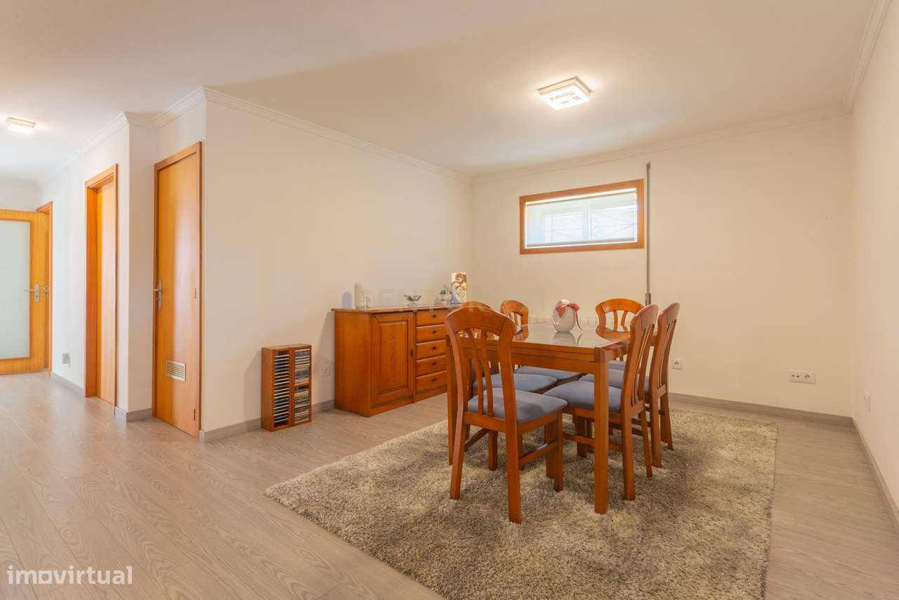 Moradia T4 de Luxo - Câstelo da Maia-10