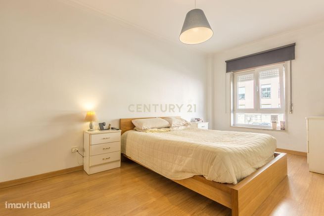 Apartamento T3 em Excelente Localização na Quinta do Conde-11