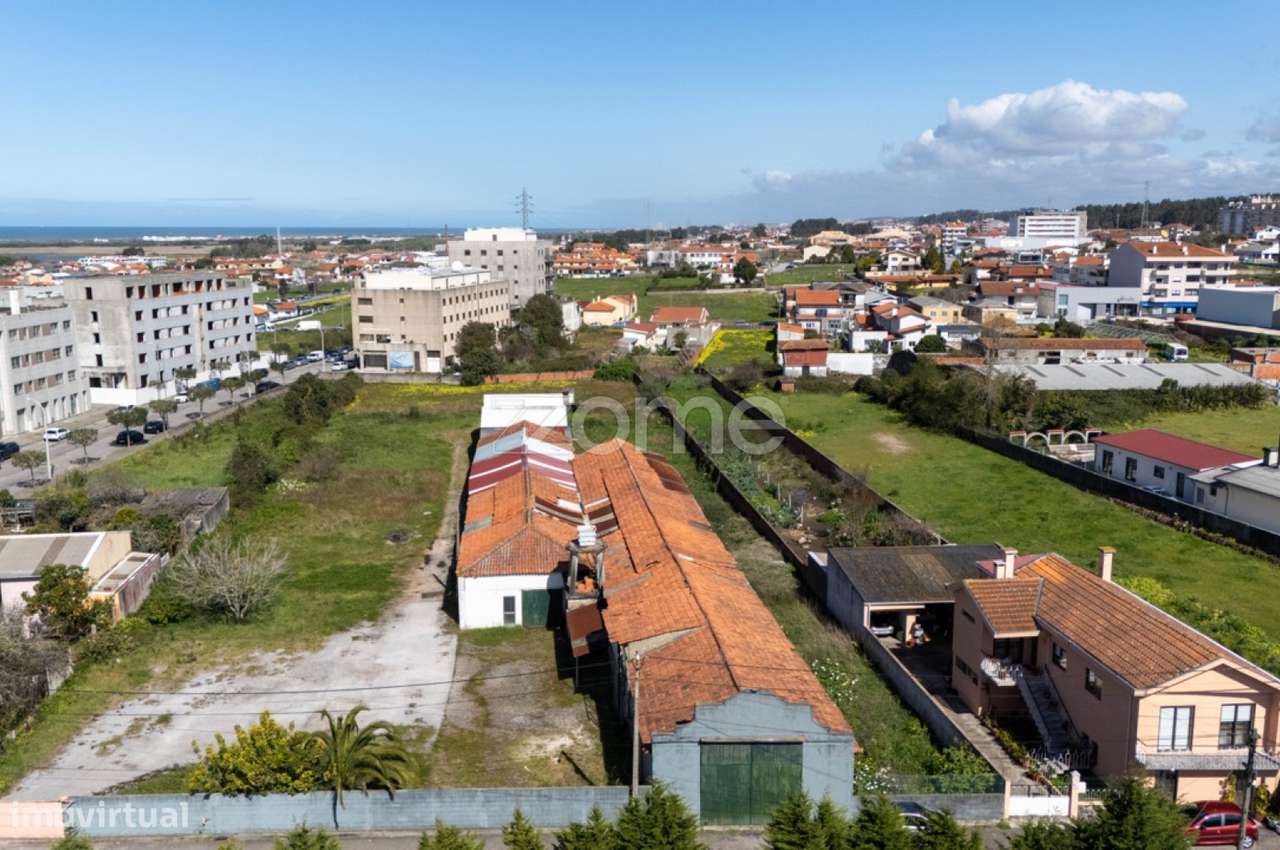 Terreno para Construção no Centro de Esmoriz (Loja do Cidadão), Ova... - Grande imagem: 2/22