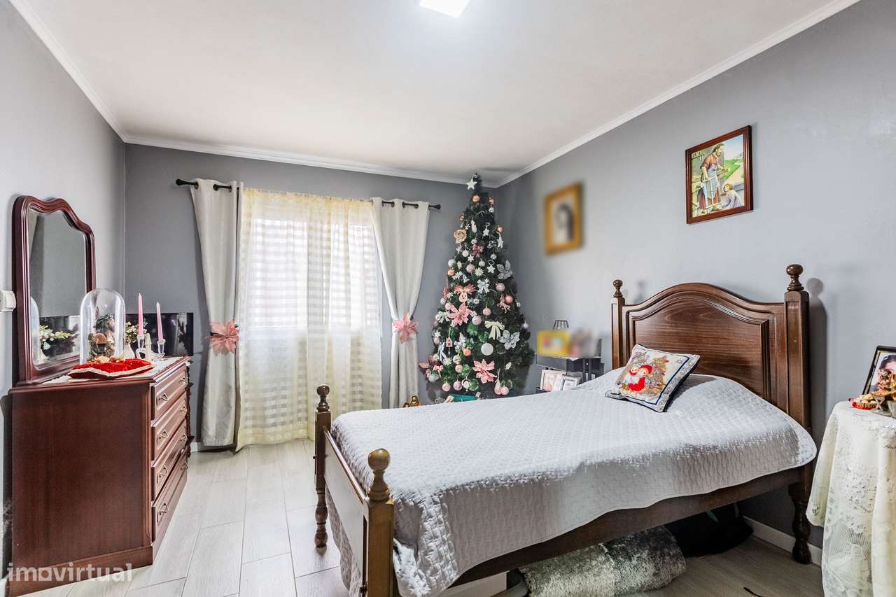 Moradia T4 - São Roque - Grande imagem: 3/19