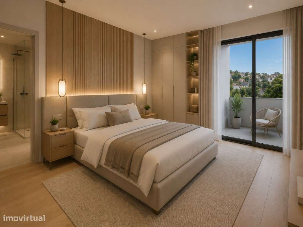 Apartamento T2 num segundo andar com suite, closet, varandas e chur...-3